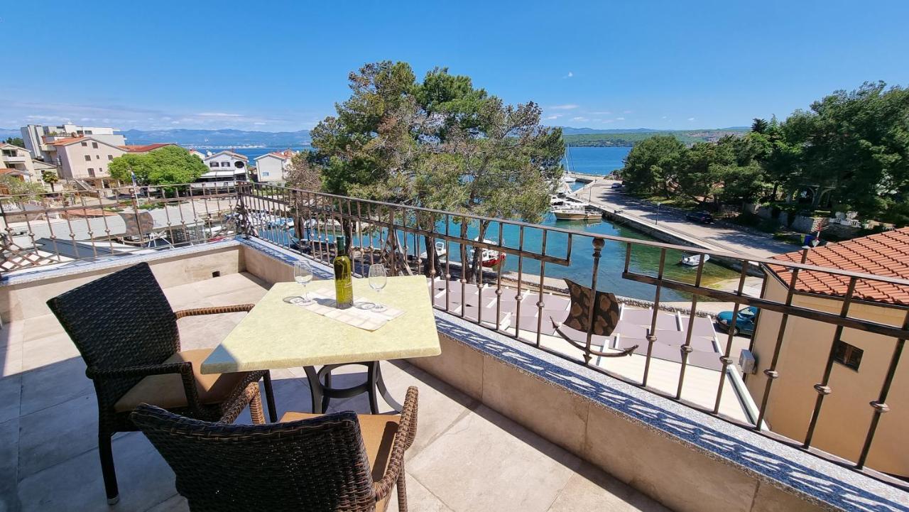 Deluxe Suite mit Balkon und Meerblick
