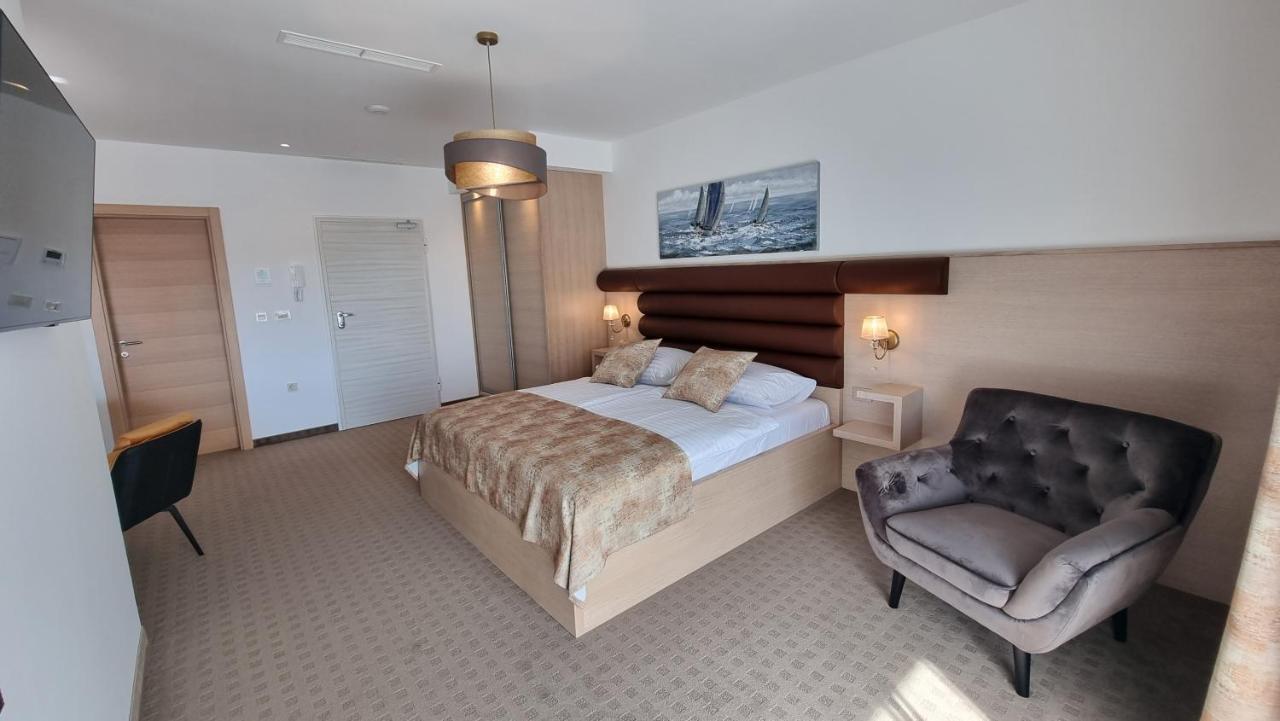 Deluxe Doppelzimmer mit Balkon und Meerblick - Nebengebäude